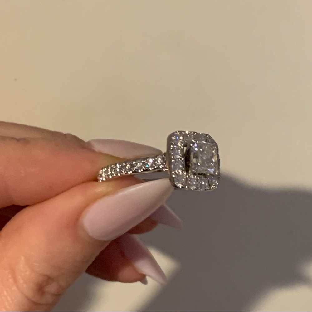 Neil Lane Engagement Ring 2 CT tw